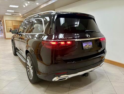 2025 Mercedes-Benz GLS 580 4MATIC