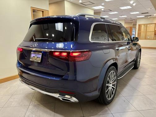 2026 Mercedes-Benz GLS 450 4MATIC