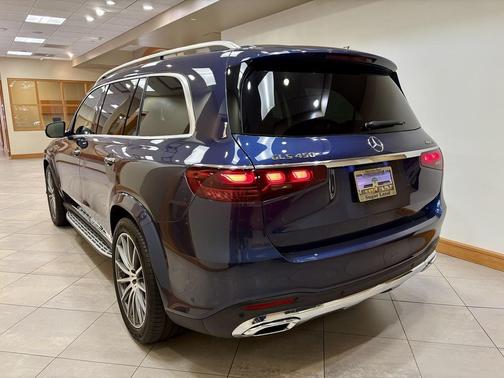 2026 Mercedes-Benz GLS 450 4MATIC