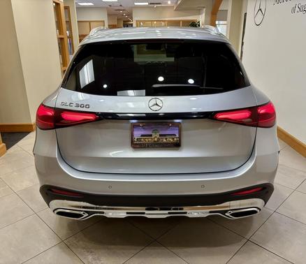 2026 Mercedes-Benz GLC 300 Base