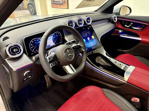 2026 Mercedes-Benz GLC 300 Base