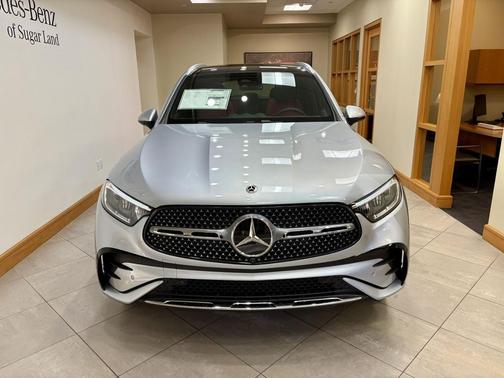 2026 Mercedes-Benz GLC 300 Base