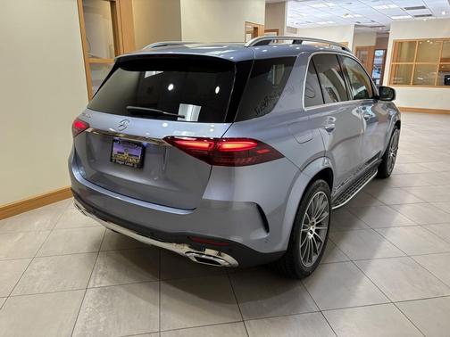 MANUFAKTUR Cote d Azur Light Blue Metallic 2026 Mercedes-Benz GLE 350 Base