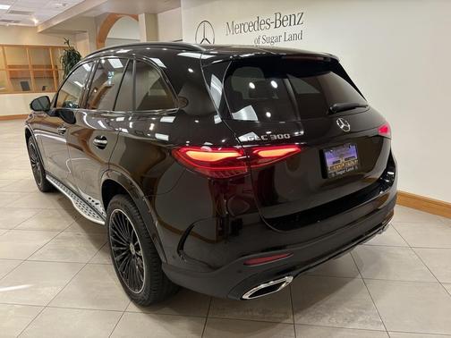 Black 2026 Mercedes-Benz GLC 300 Base