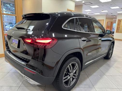 Night Black 2025 Mercedes-Benz GLA 250 4MATIC