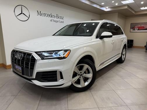 2023 Audi Q7 45 Premium