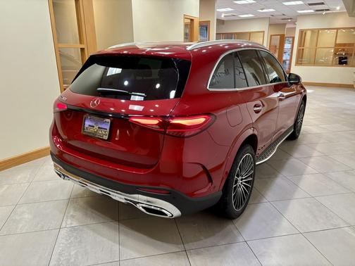 2026 Mercedes-Benz GLC 300 Base