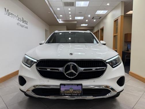 2025 Mercedes-Benz GLC 300 Base