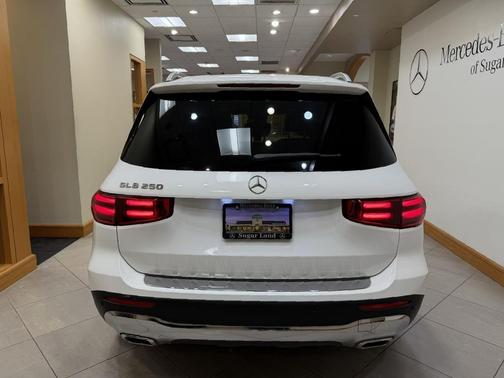 2025 Mercedes-Benz GLB 250 Base