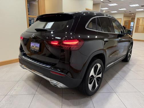 2025 Mercedes-Benz GLA 250 4MATIC