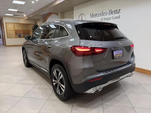 2026 Mercedes-Benz GLA 250 4MATIC