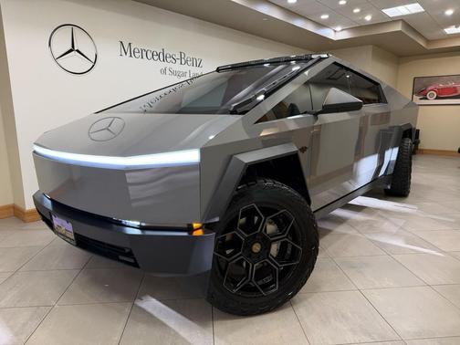 2024 Tesla Cybertruck Cyberbeast