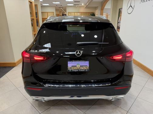 2025 Mercedes-Benz GLA 250 4MATIC