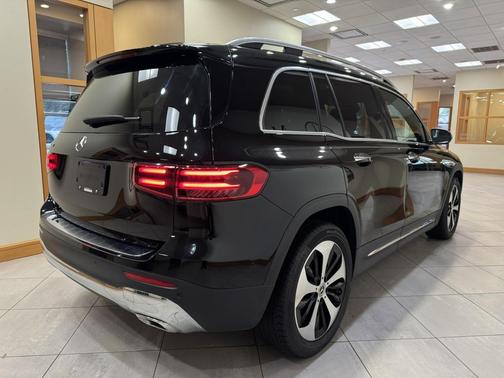Night Black 2025 Mercedes-Benz GLB 250 Base