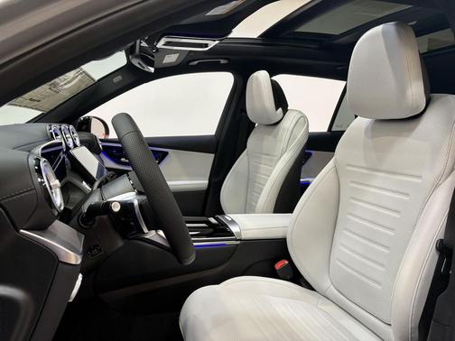 2026 Mercedes-Benz GLC 300 Base