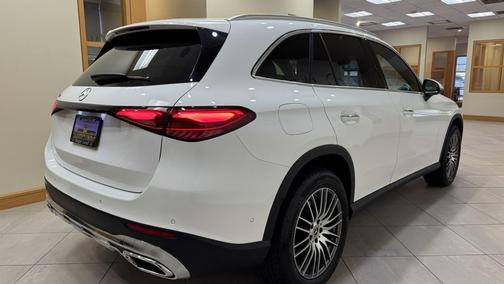 2025 Mercedes-Benz GLC 300 Base