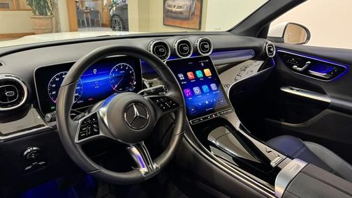 2025 Mercedes-Benz GLC 300 Base