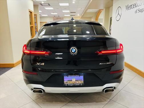 2024 BMW X4 xDrive30i