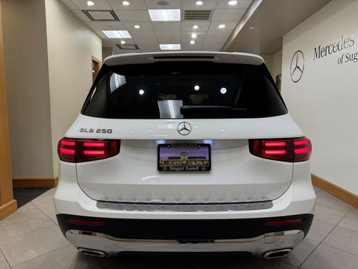 2026 Mercedes-Benz GLB 250 Base