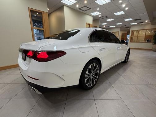 2025 Mercedes-Benz E-Class E 350