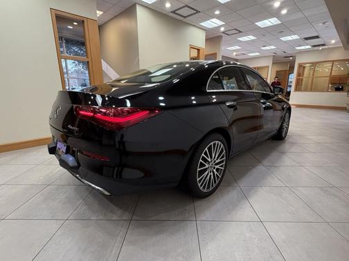 2024 Mercedes-Benz CLA 250 4MATIC
