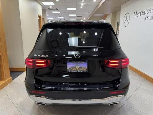 Night Black 2025 Mercedes-Benz GLB 250 Base