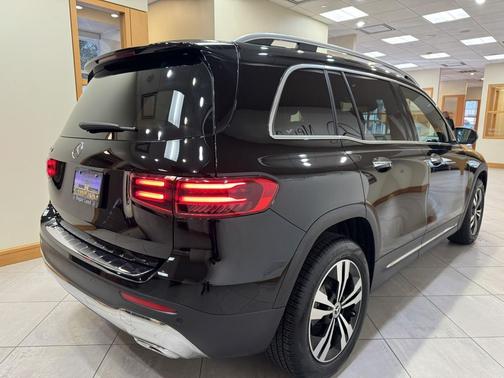 2025 Mercedes-Benz GLB 250 Base