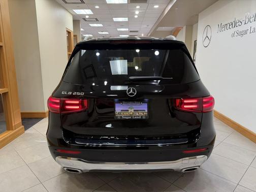 2025 Mercedes-Benz GLB 250 Base