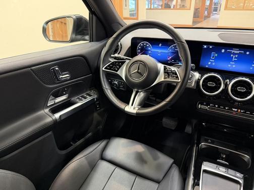 Night Black 2025 Mercedes-Benz GLB 250 Base