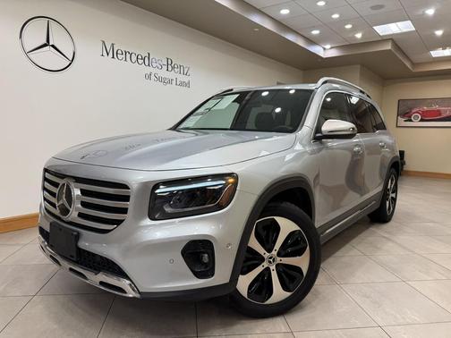 Cirrus Silver Metallic 2025 Mercedes-Benz GLB 250 Base