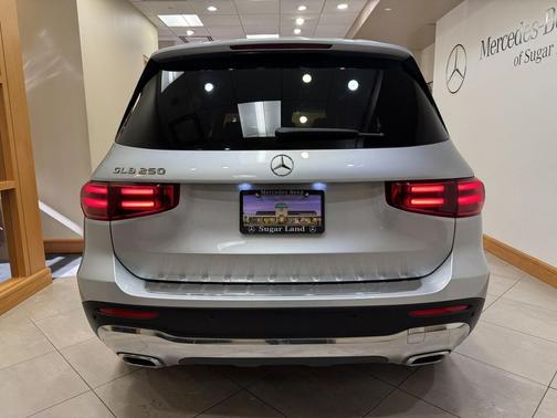 2025 Mercedes-Benz GLB 250 Base