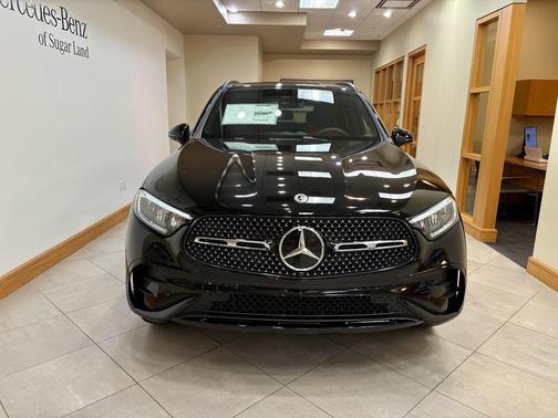 Black 2026 Mercedes-Benz GLC 300 Base