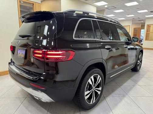 Night Black 2026 Mercedes-Benz GLB 250 Base