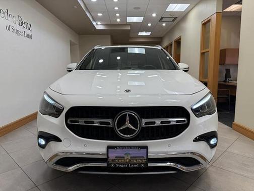 Polar White 2025 Mercedes-Benz GLA 250 4MATIC