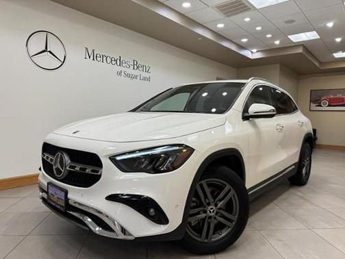 Polar White 2025 Mercedes-Benz GLA 250 4MATIC