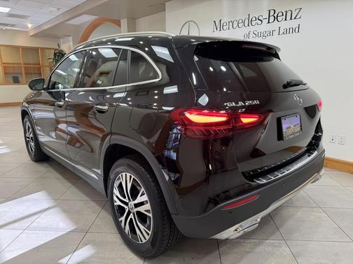 2025 Mercedes-Benz GLA 250 4MATIC