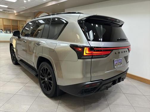 2023 Lexus LX 600 Base