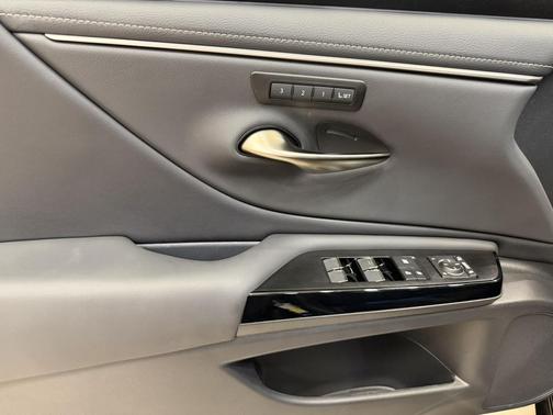 Caviar 2025 Lexus ES 350 Base