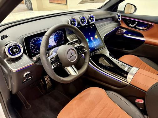 Polar White 2026 Mercedes-Benz GLC 300 Base