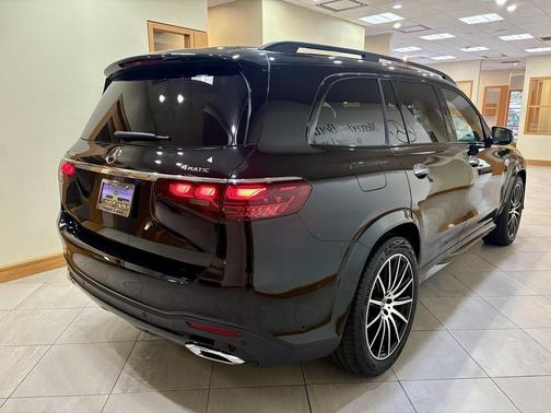 2026 Mercedes-Benz GLS 450 4MATIC