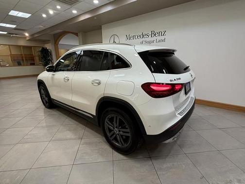 Polar White 2025 Mercedes-Benz GLA 250 4MATIC