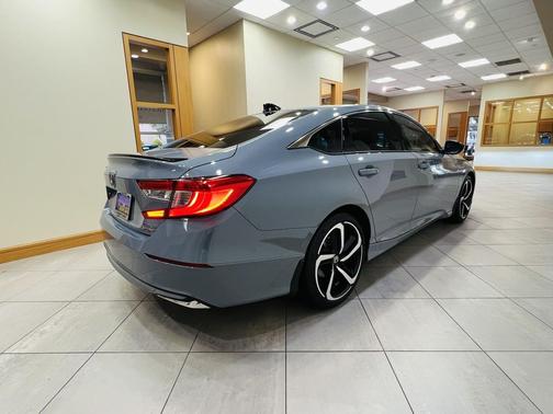 2022 Honda Accord Hybrid Base