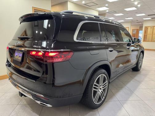 2025 Mercedes-Benz GLS 450 4MATIC