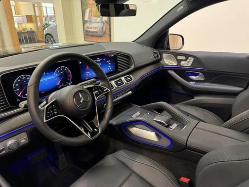 2025 Mercedes-Benz GLS 450 4MATIC