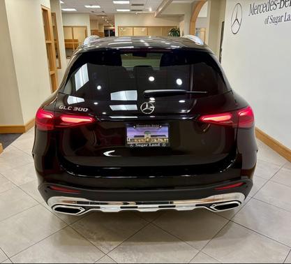 2026 Mercedes-Benz GLC 300 Base