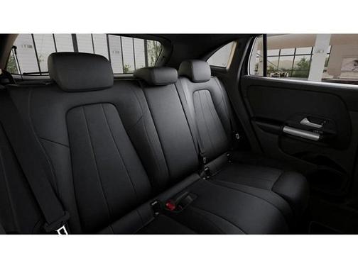 Night Black 2025 Mercedes-Benz GLA 250 4MATIC