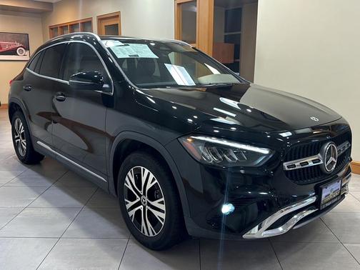 Night Black 2025 Mercedes-Benz GLA 250 4MATIC