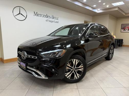 Night Black 2025 Mercedes-Benz GLA 250 4MATIC