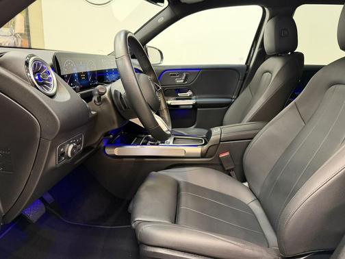 2025 Mercedes-Benz GLB 250 Base