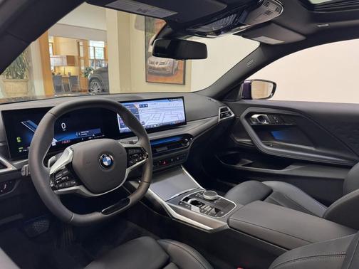 2025 BMW 230 i
